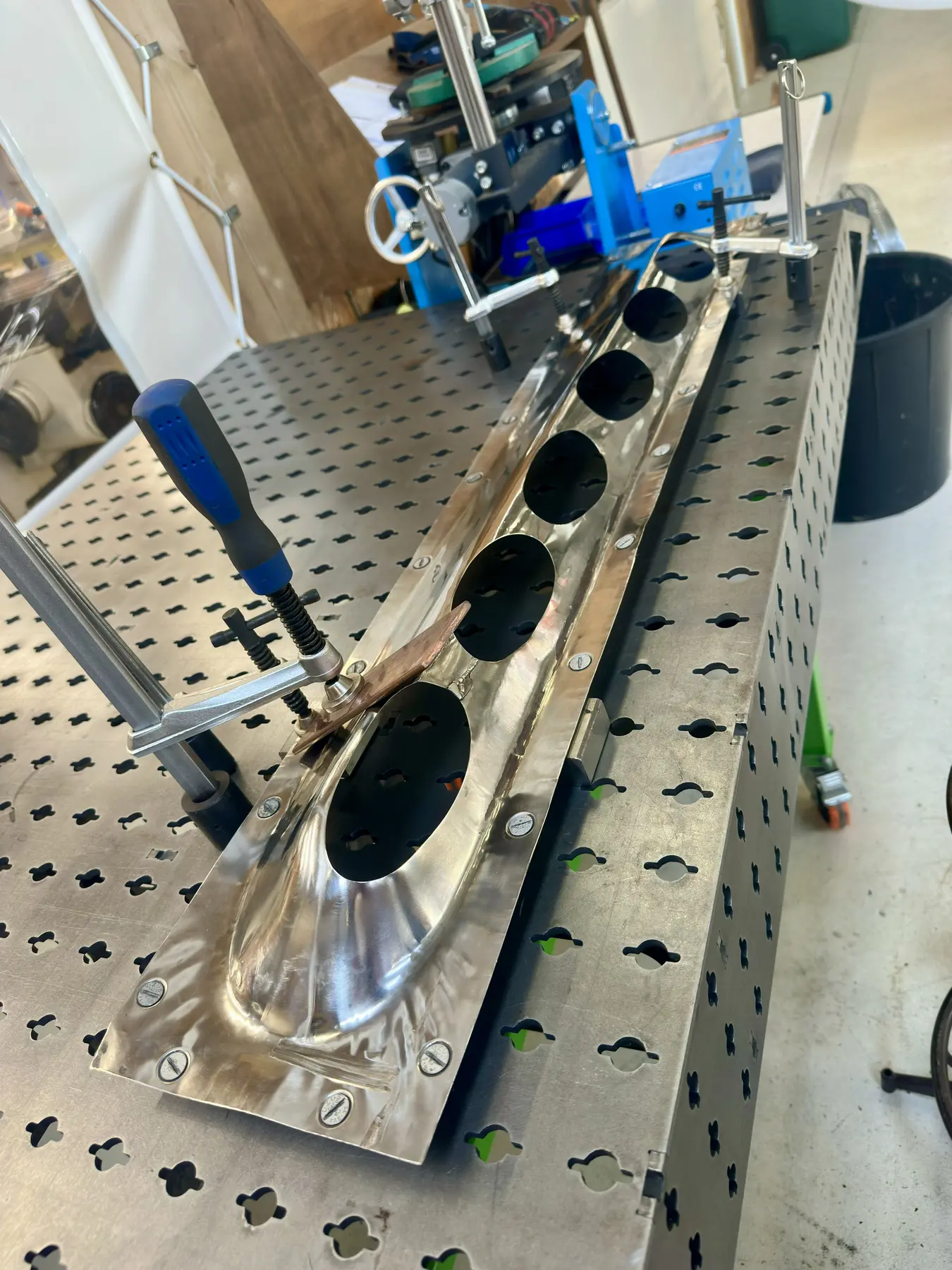 Ensemble mécano-soudé en cours de fabrication